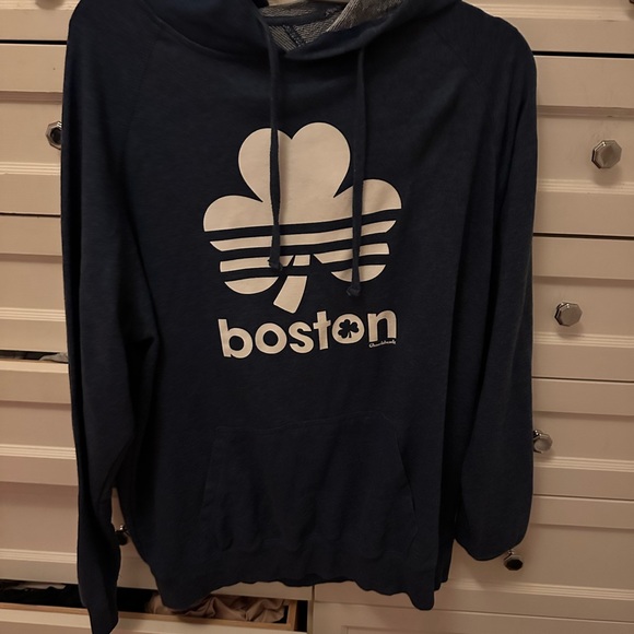 Oversized unisex Boston Sweat shirt.    So soft and comfy. - Picture 2 of 4